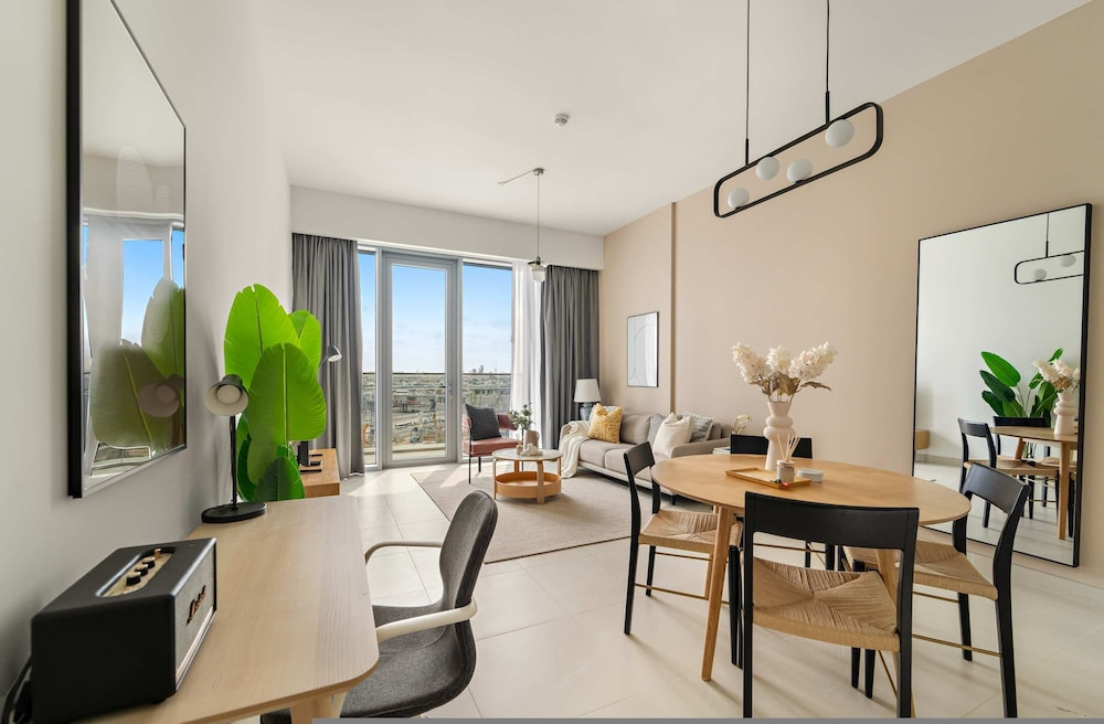 Silkhaus Elite 3BR Near Dubai Watercanal in Al Wasl