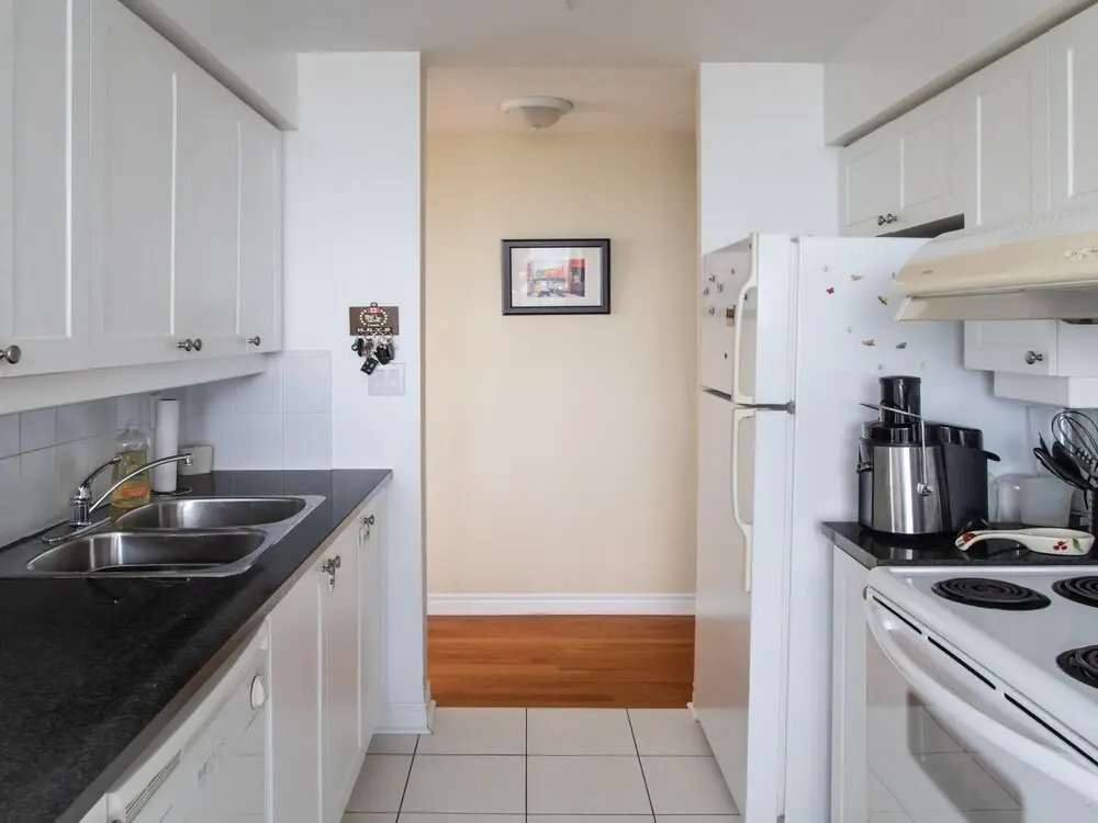 2 Bedroom North York Condo With a Pool and Gym