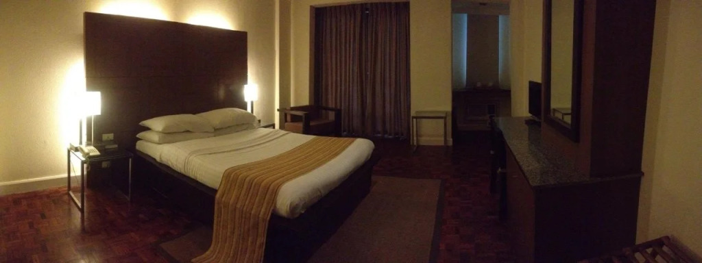 Lantaka Hotel by the Sea