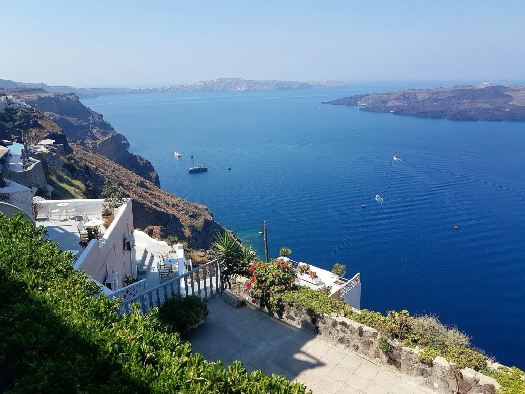 Kratiras View Luxury Suites