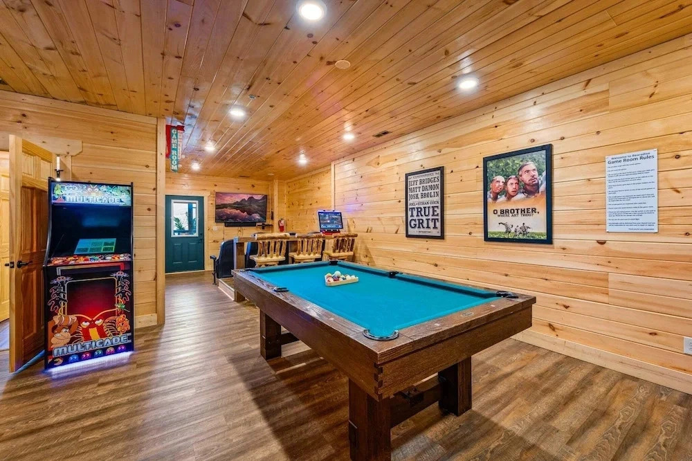 Gatlinburg Views Lodge 5 Bedroom Cabin