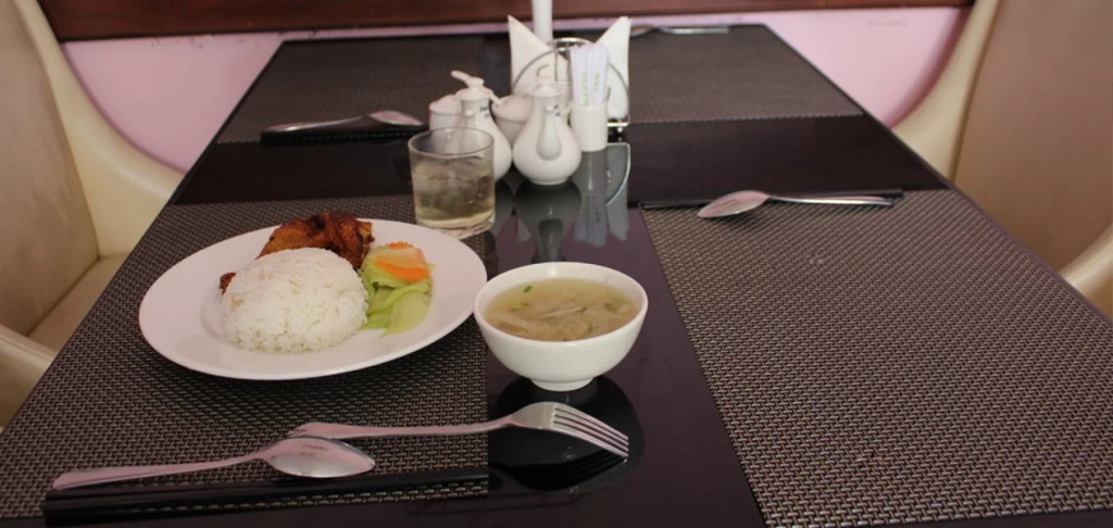 Sai Gons Book Hotel - The Airport Front