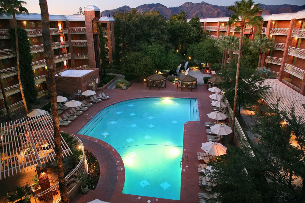 Embassy Suites by Hilton Tucson East