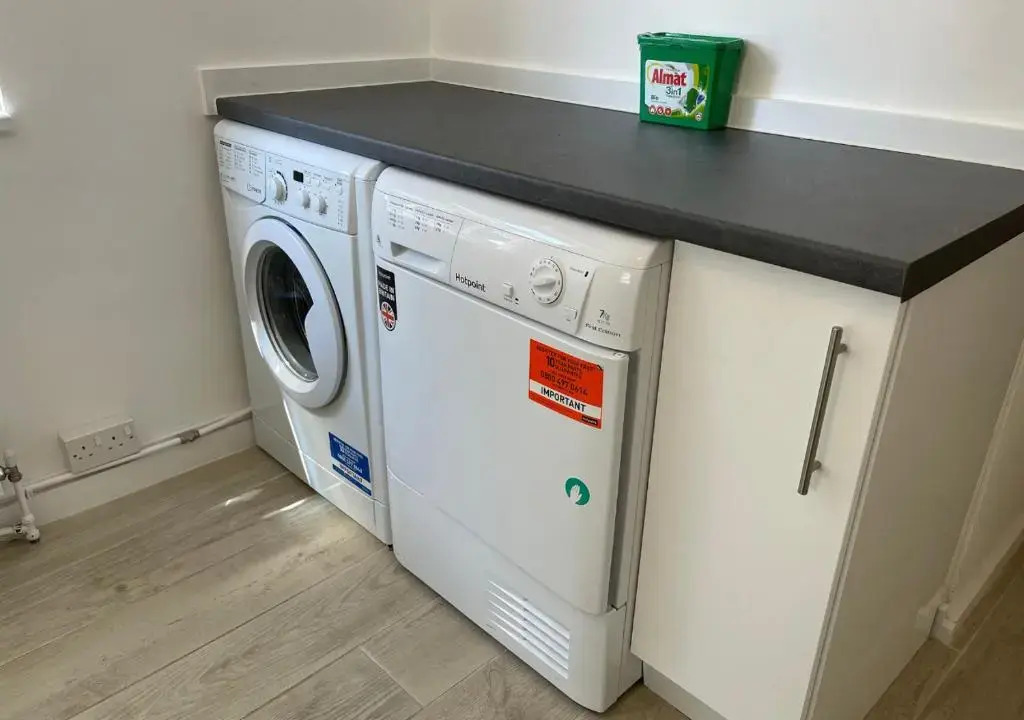Canterbury 2 bed Holiday Home Sleeps 6 City Centre FREE Parking
