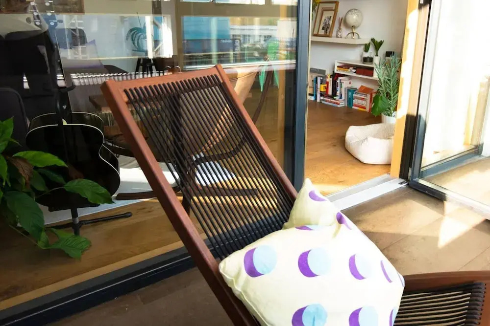 Beautiful Bohemian 2 Bedroom Flat In East London