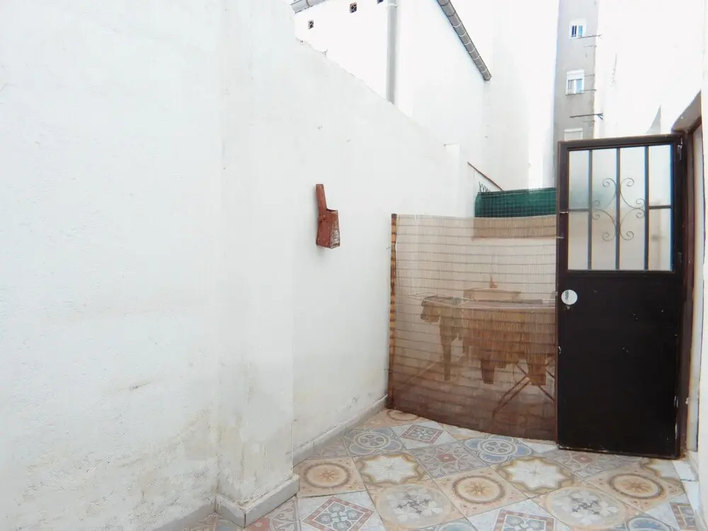 Estudio en bajos y patio int 4m2 en Puerta del Angel AZBB2