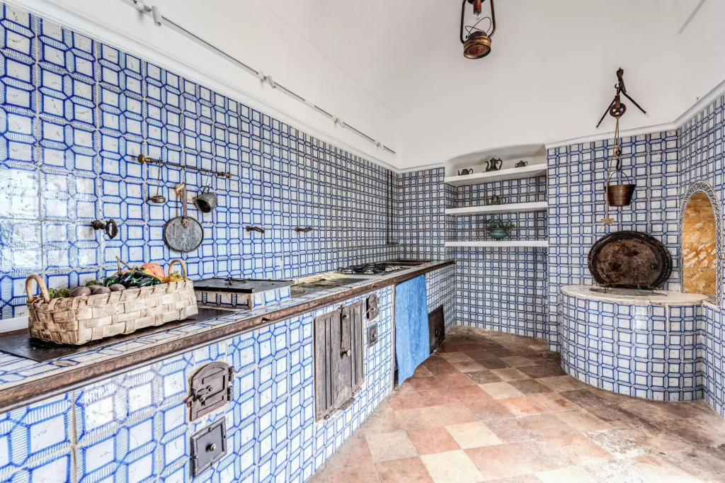 Villa Murat Historic Residence with Heated Pool and Còncierge by Feeling Italy