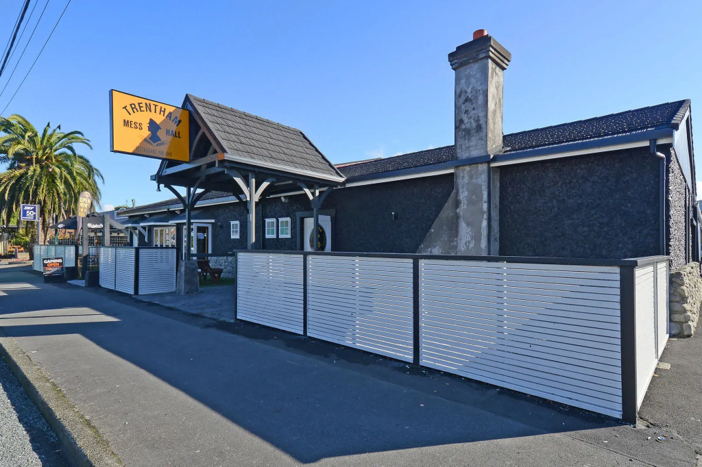 Totara Lodge