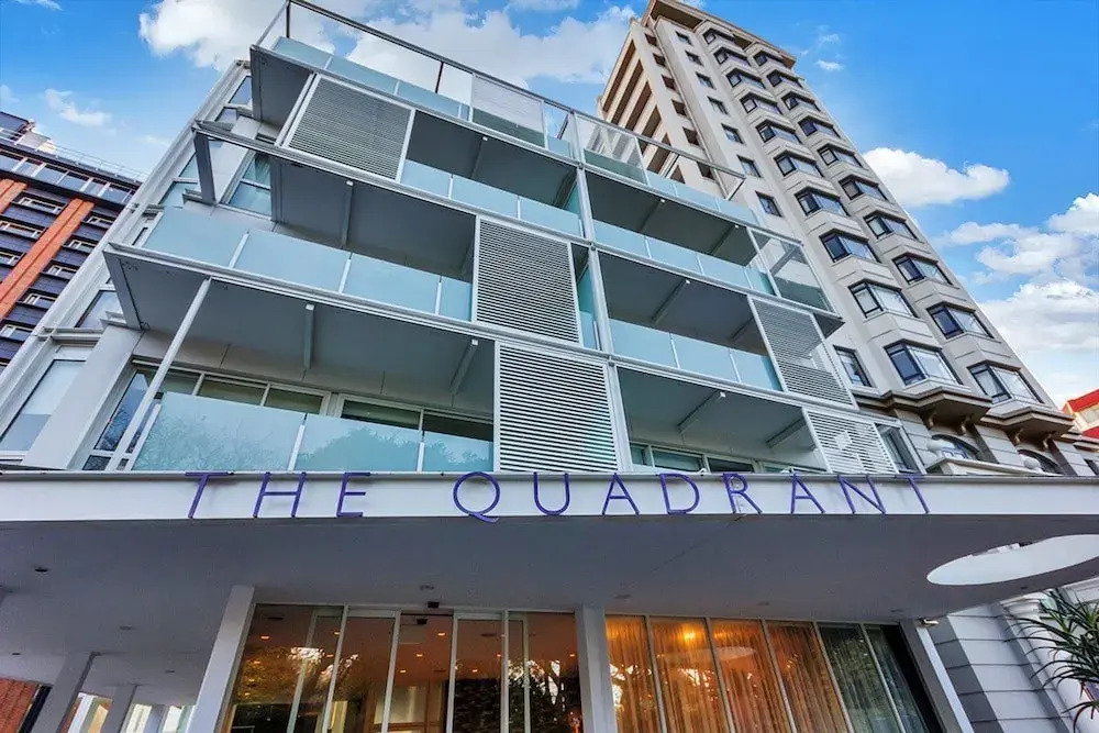 Semi Penthouse in Quadrant