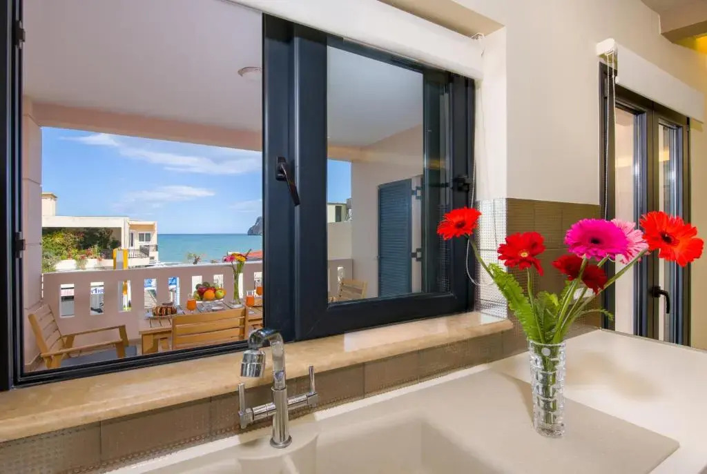 Manolia Dream Apartment 3-bedrooms 30m to the beach