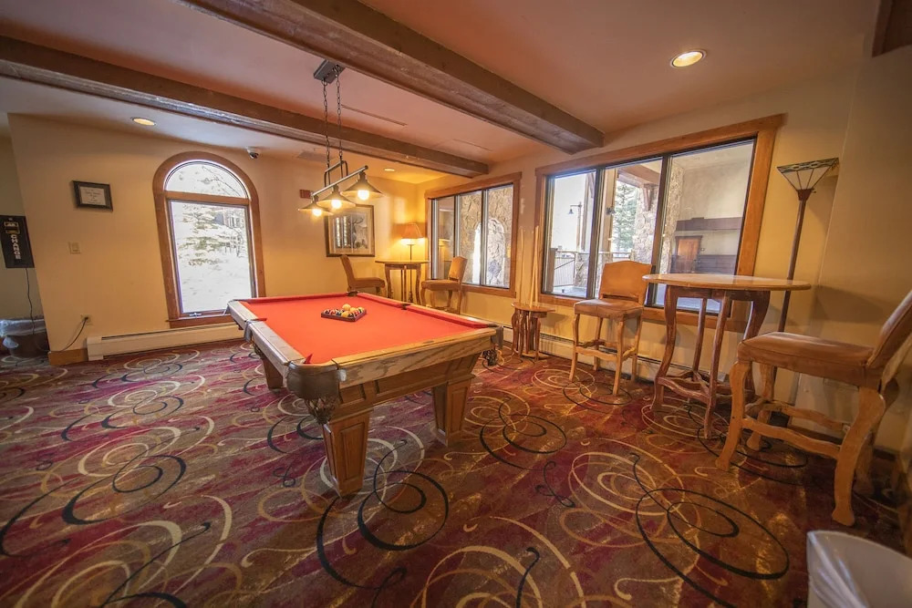 Red Hawk Lodge 2281