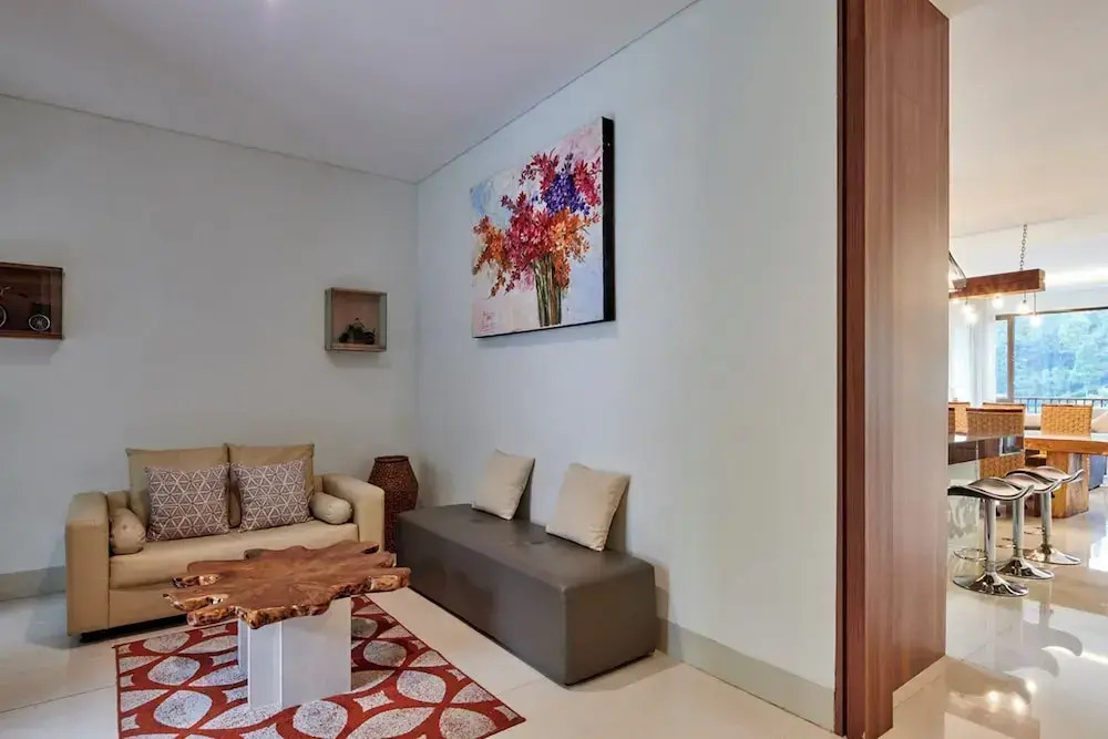 Narwastu Hill View Villa 6 bedrooms with a private swimming pool