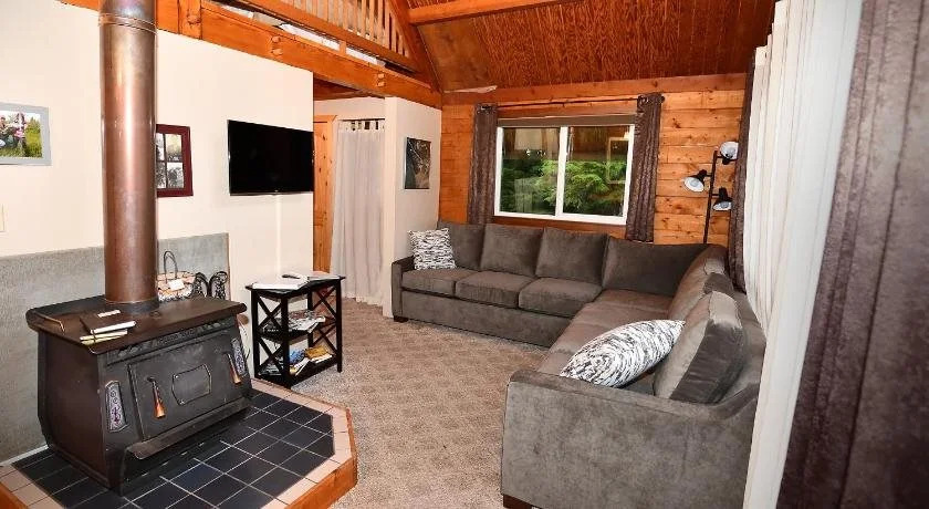Alyeska Hideaway