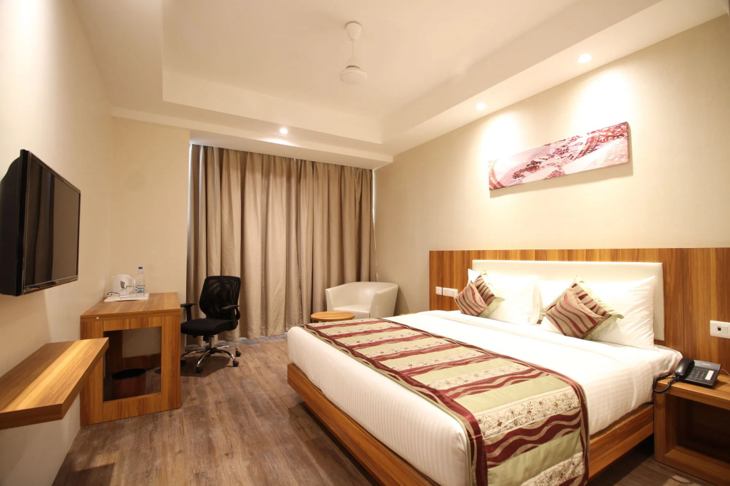 Hotel Le Roi Raipur at Raipur Railway Station