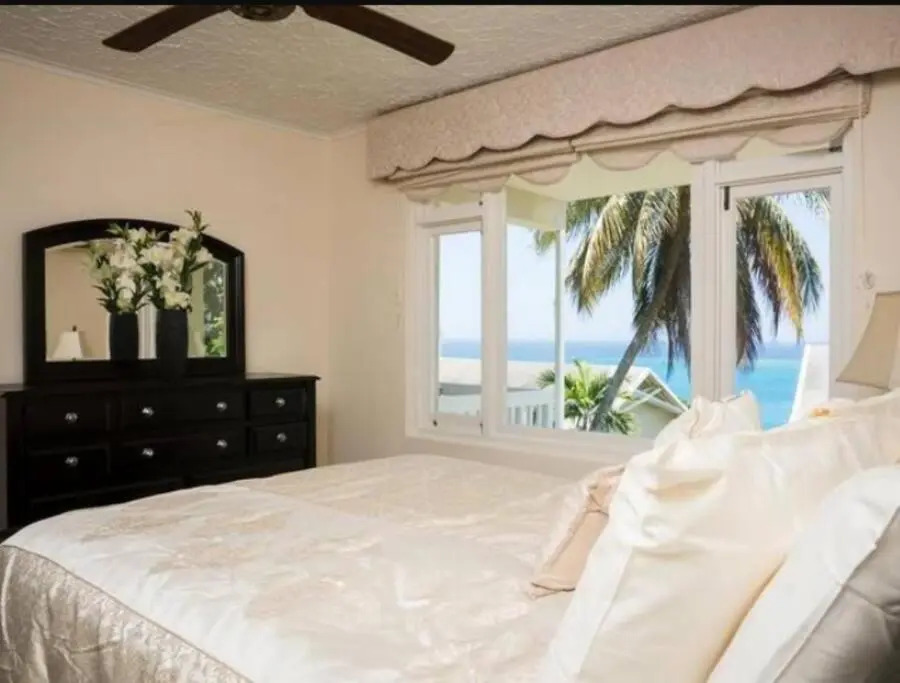 Ocho Rios 2 Bedroom Apartment/Flat