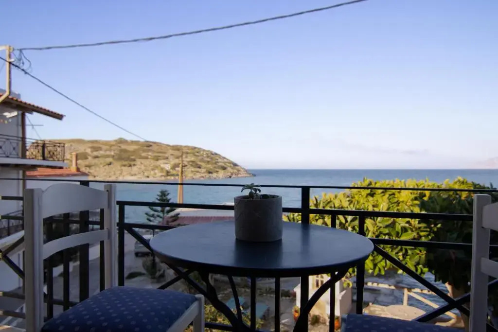 The Island House By Plakalona Villas & Apartments