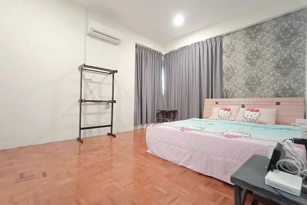 Oyo 90187 Hello Kitty Homestay - Gated Sibu