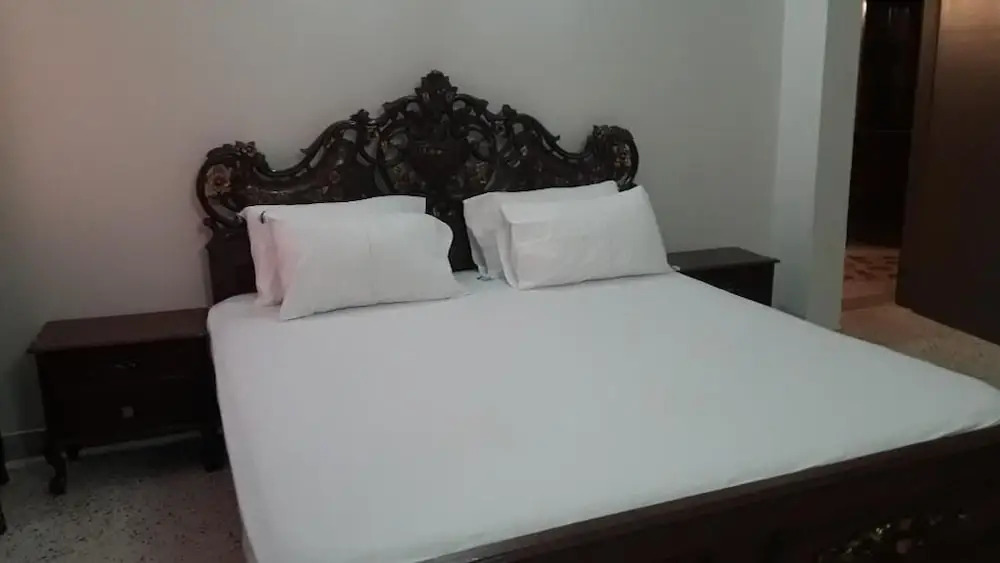 Serena Guest House