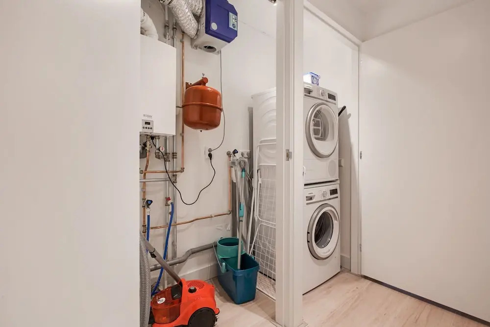 Windmill Apartment