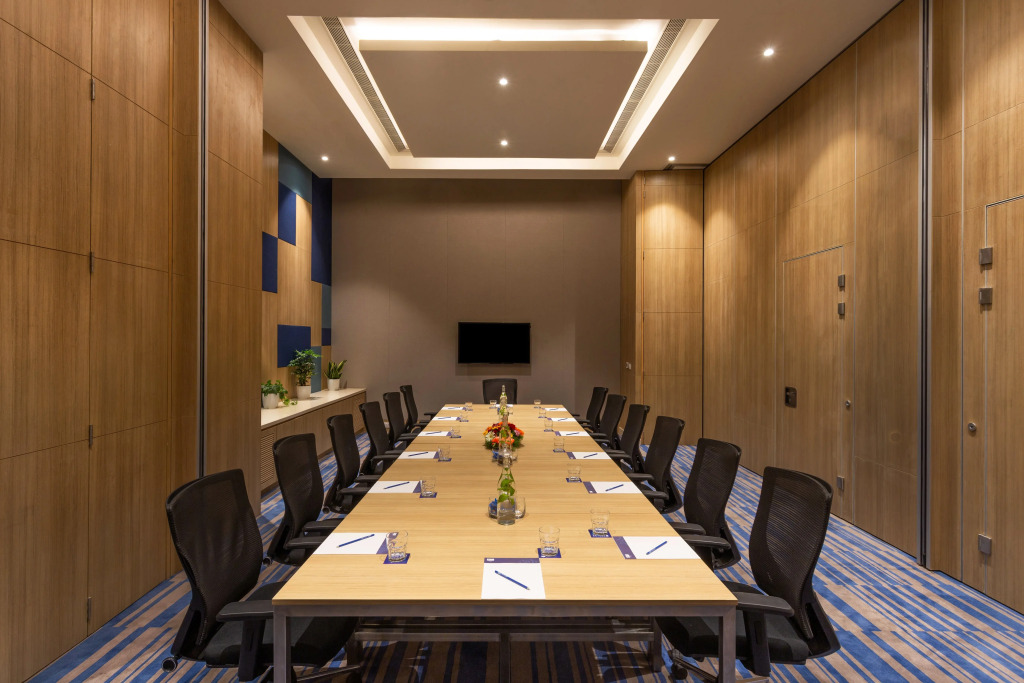 Holiday Inn Express & Suites Bengaluru Old Madras Road by IHG