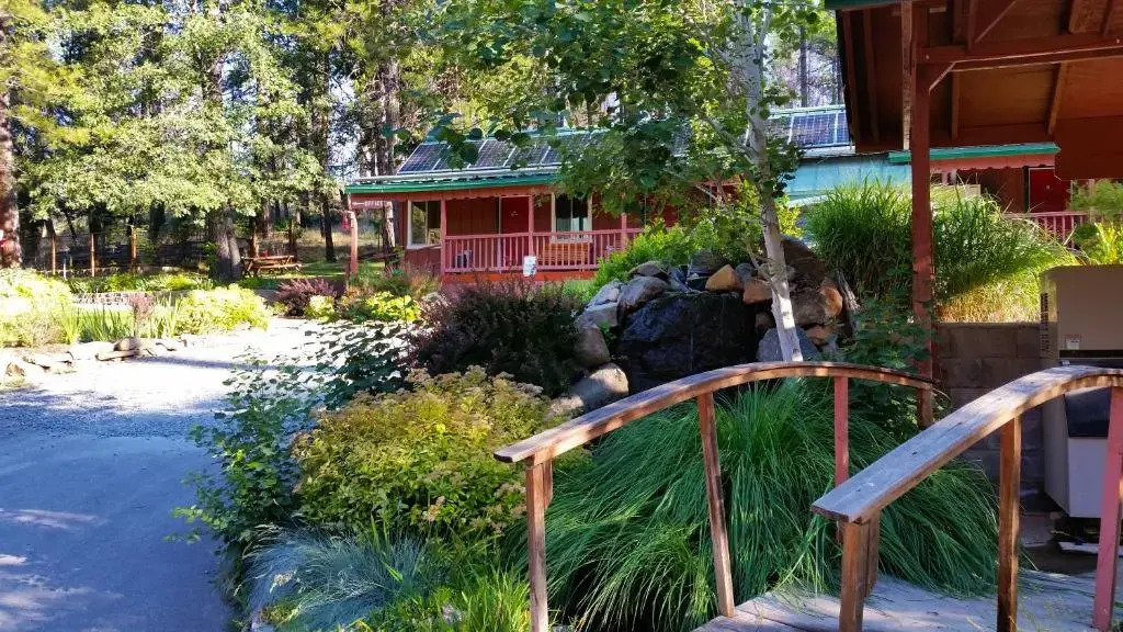 Yosemite Riverside Inn