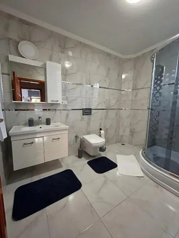 5 bedrooms private house with sauna and 500 m2 garden