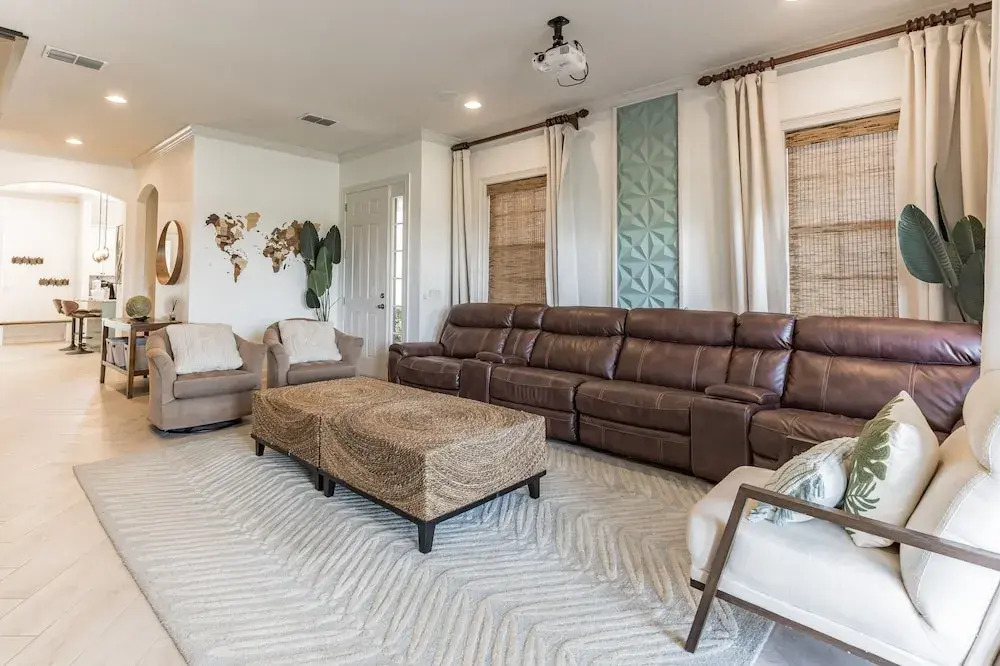 Star Wars & Mickey Themed 5 Bedroom Home by Disney 5 Home by Redawning