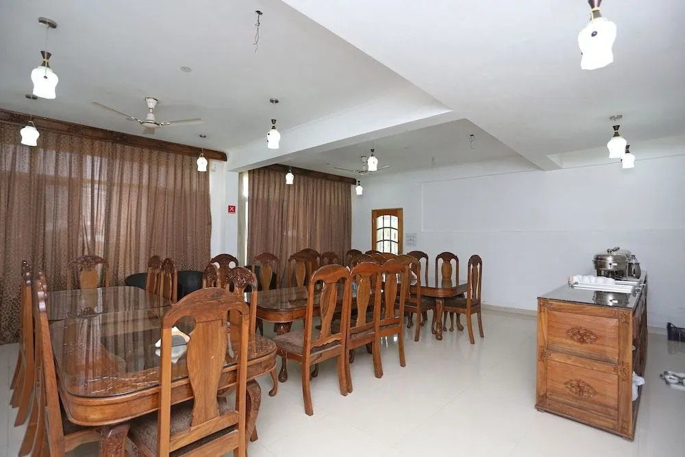 OYO 4759 Nishat Hill Resort