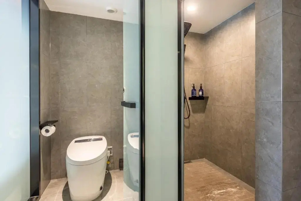 Xinhuating Business Hotel