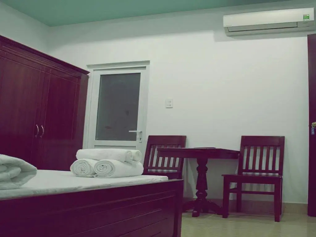 Cholon Business Hotel