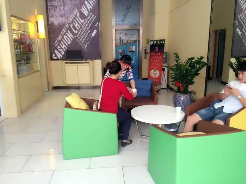 7 Days Inn Yangjiang Yangxi Pedestrian Street Branch
