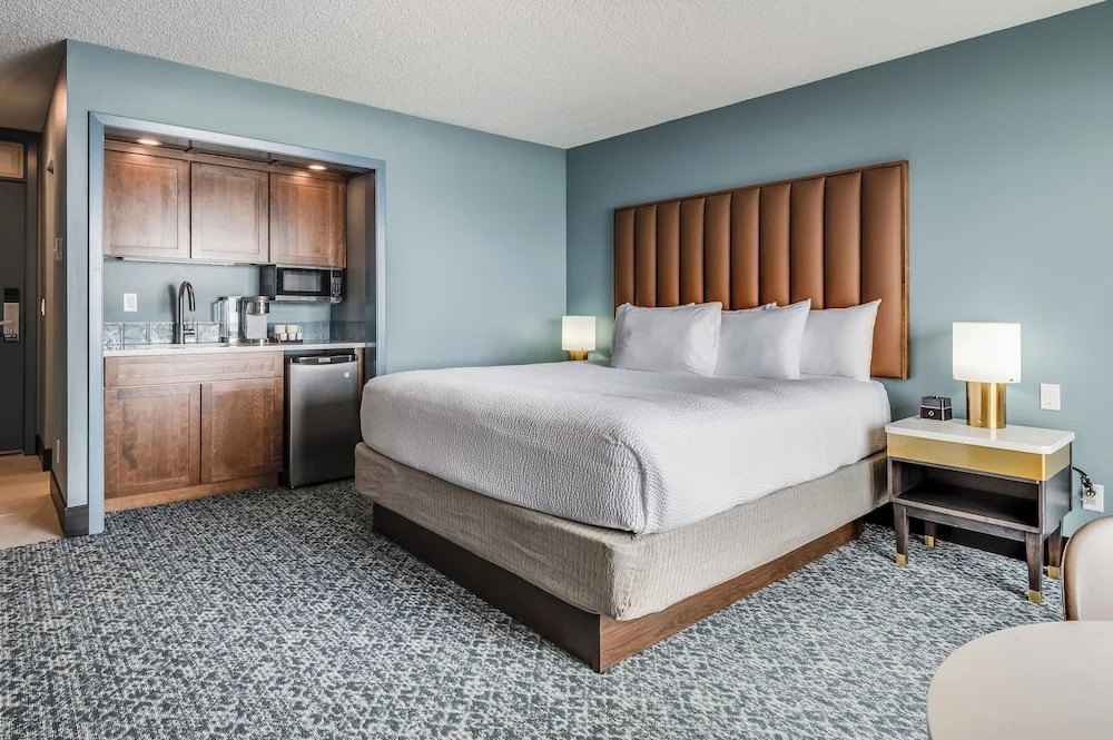 Allred Hotel