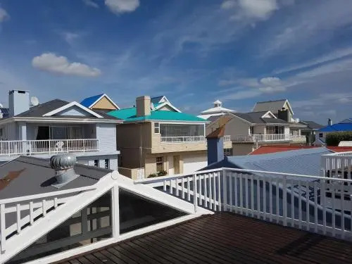 Point Village Accommodation - Wallace 9