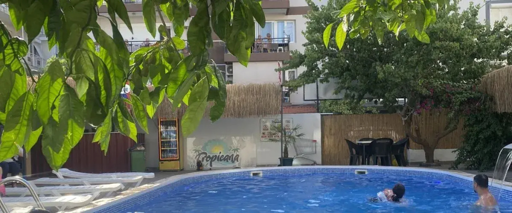 Tropicana Hotel