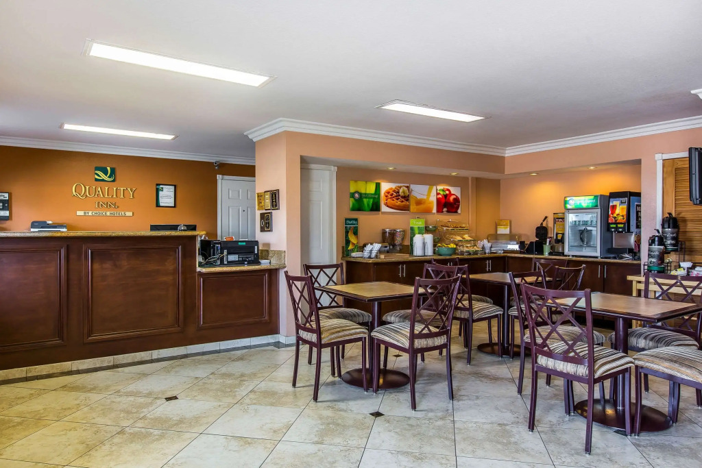Quality Inn Lake Elsinore I-15