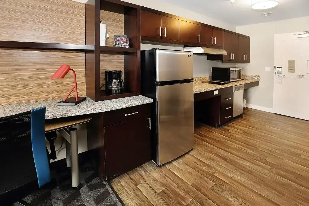 TownePlace Suites by Marriott Grove City Mercer/Outlets