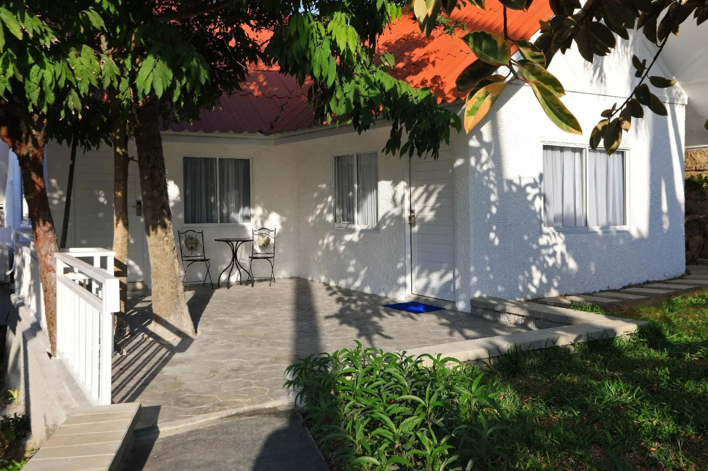 Kata White Villas