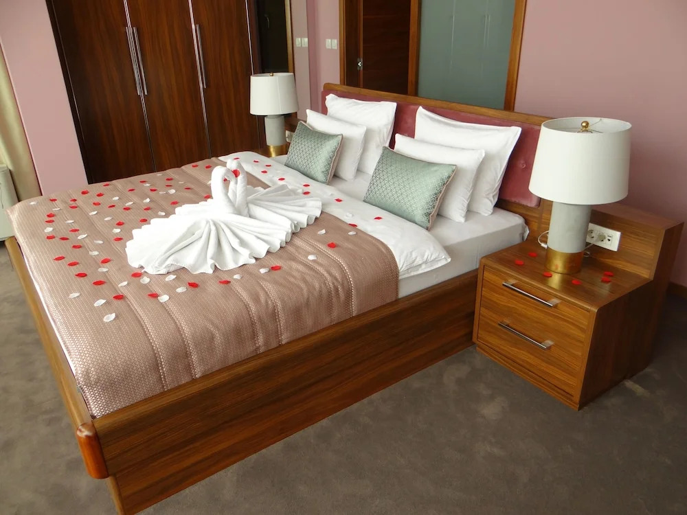 Hotel Royal Gold City - Hotel Ruža
