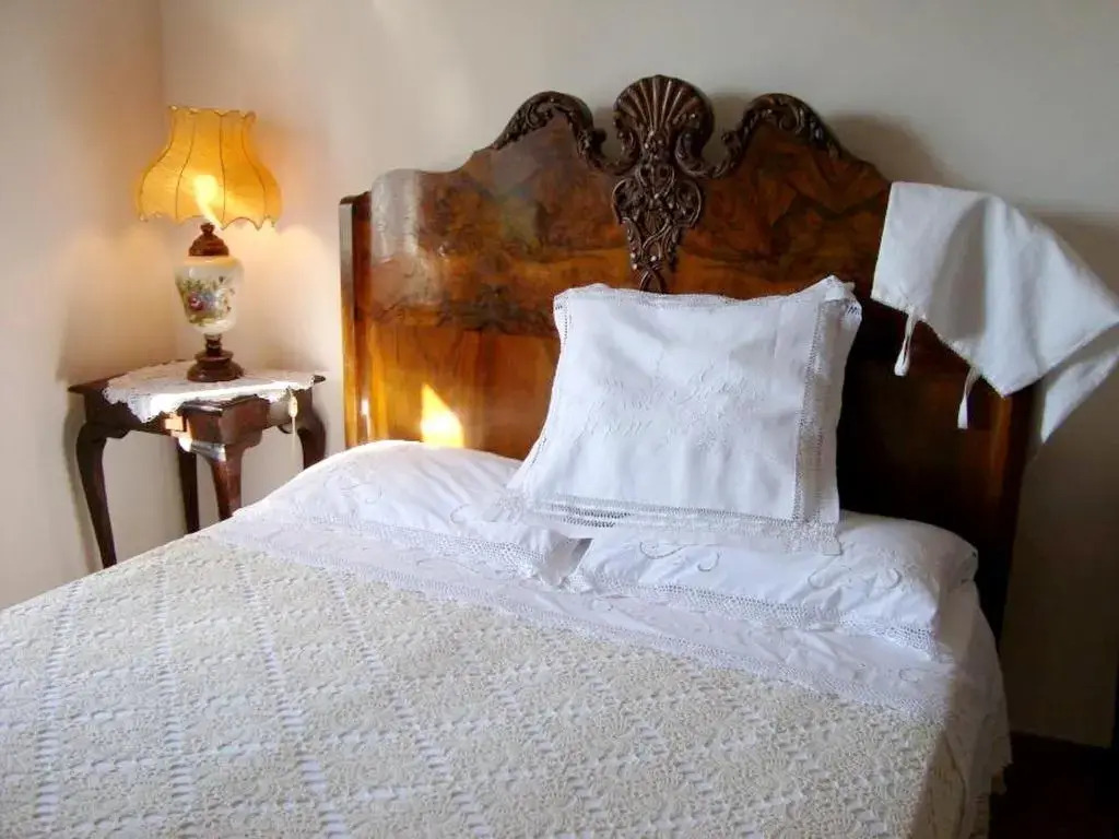 Charming House in Amelia with Lake View, 200 m²