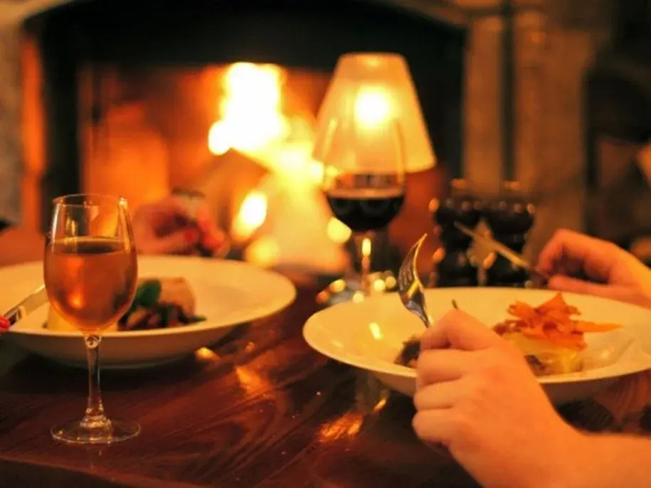 Wheelwrights Arms Country Inn & Pub
