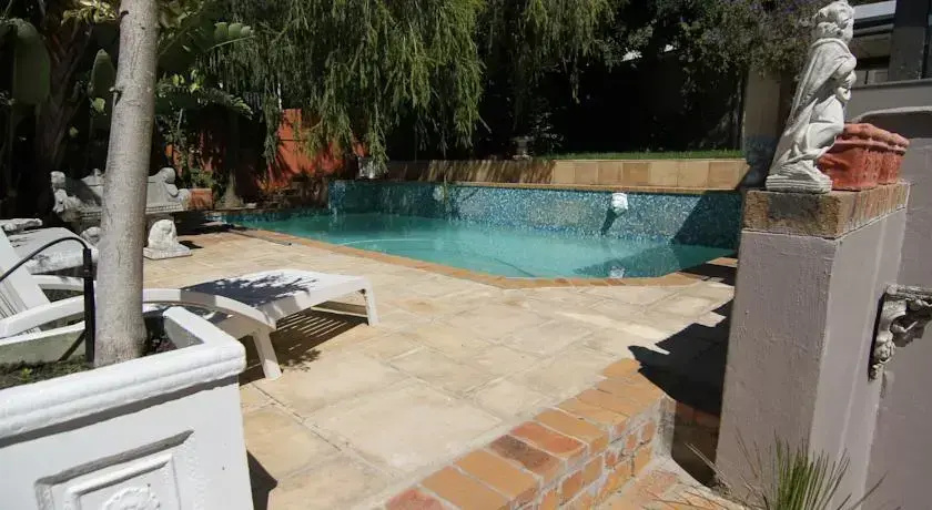 21 Braemar Road