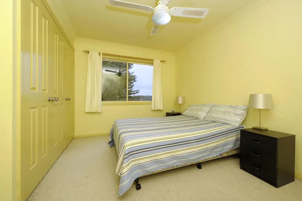 1-39 Leonard Ave - comfort, space and Wi-Fi