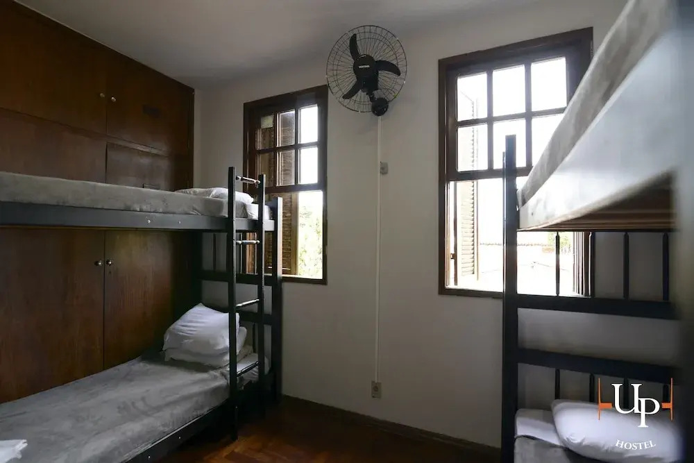 H2UP- Universidade Pampulha Hostel