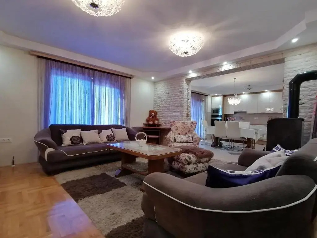 Holiday house Rončević 50m from sea A1