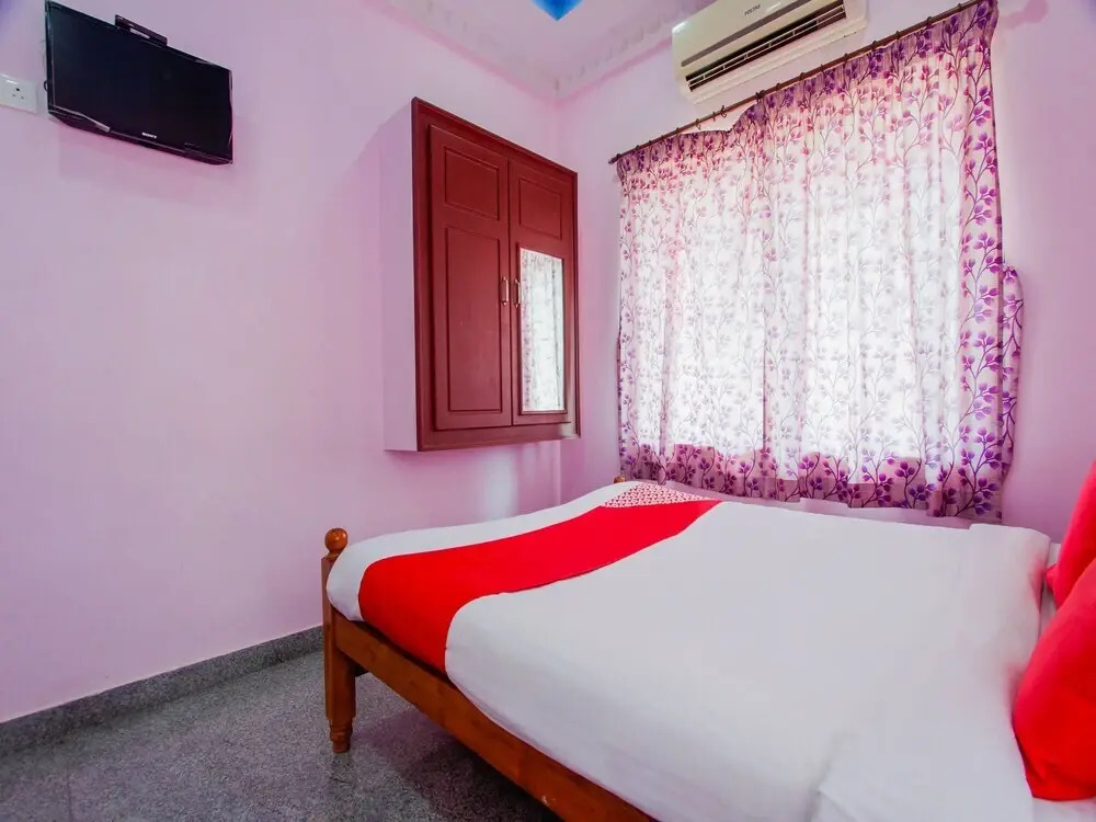 The Grand Diamond By OYO Rooms