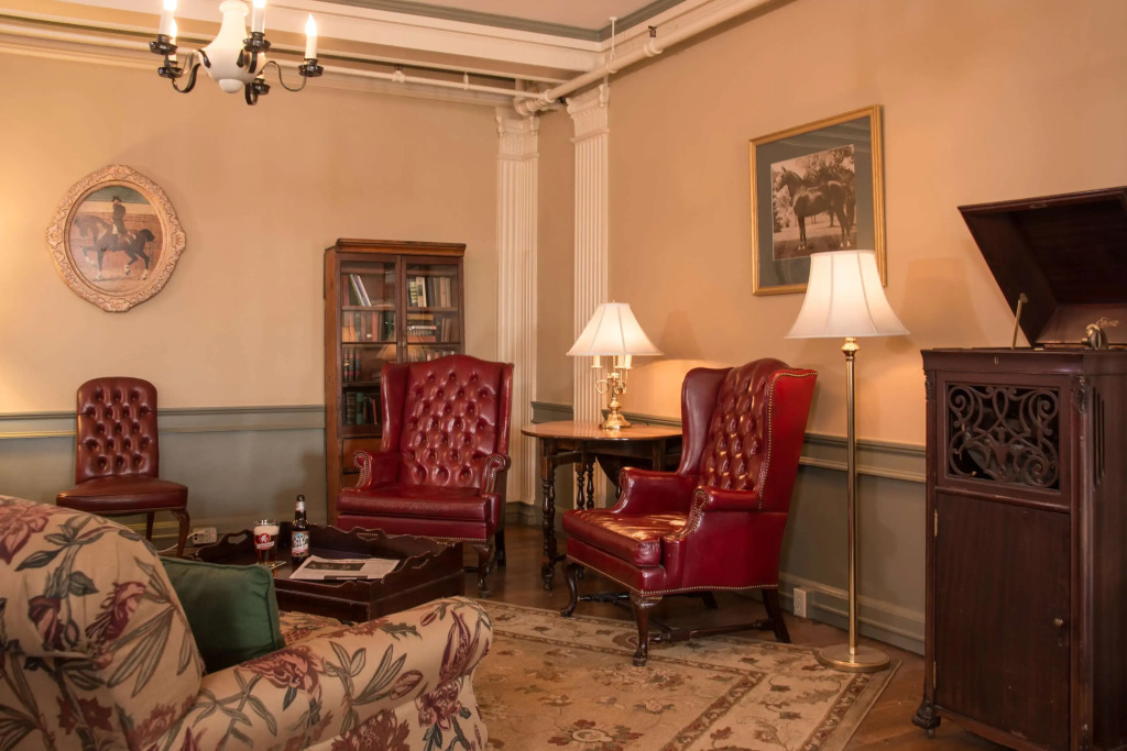 Middlebury Inn