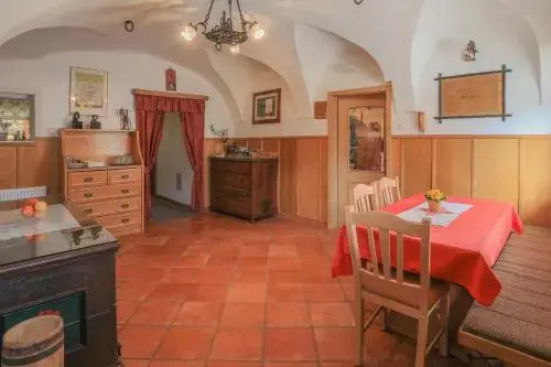 Farm Holidays Povsin