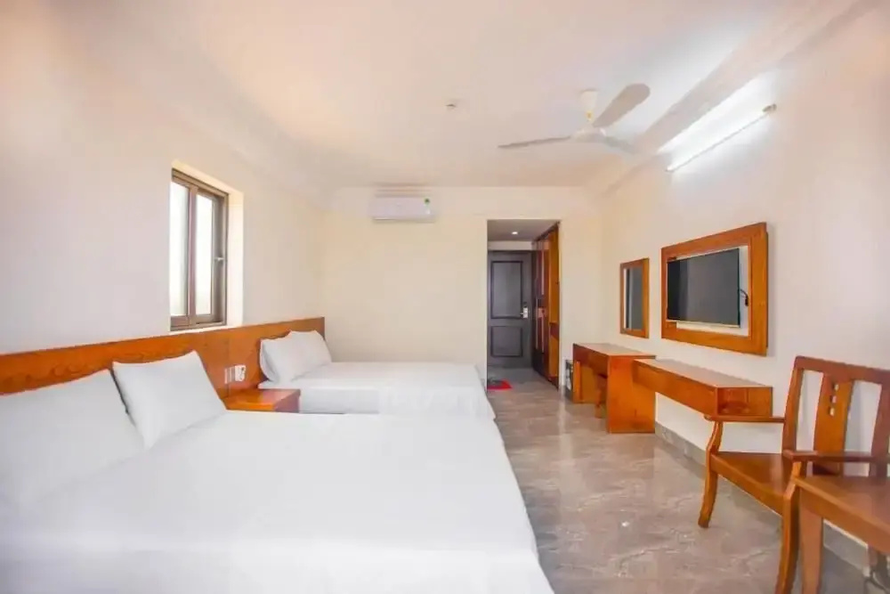 Tu Phuong Hotel TH by Bay Luxury