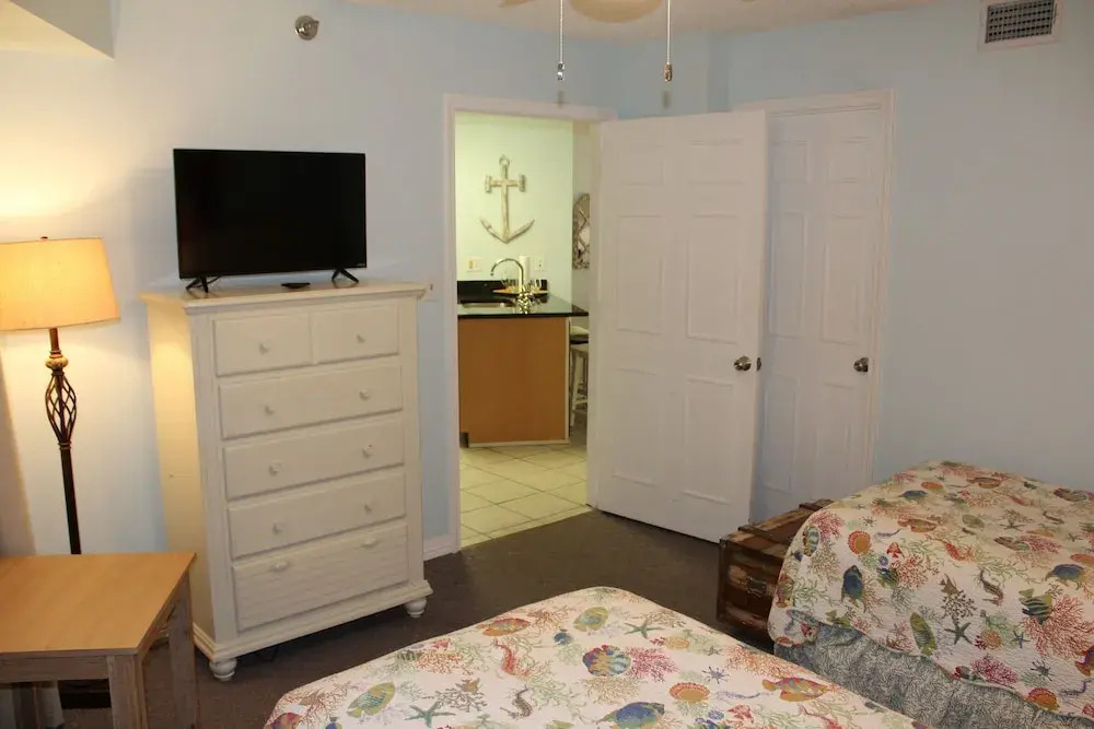 Hrbp0106 2 Bedroom Condo