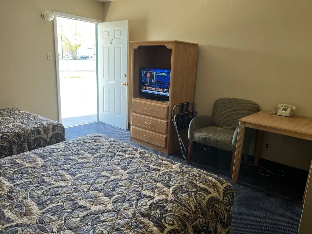 Silver Spur Motel